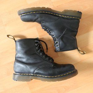 Dr. Martens Boots Men's Size 10